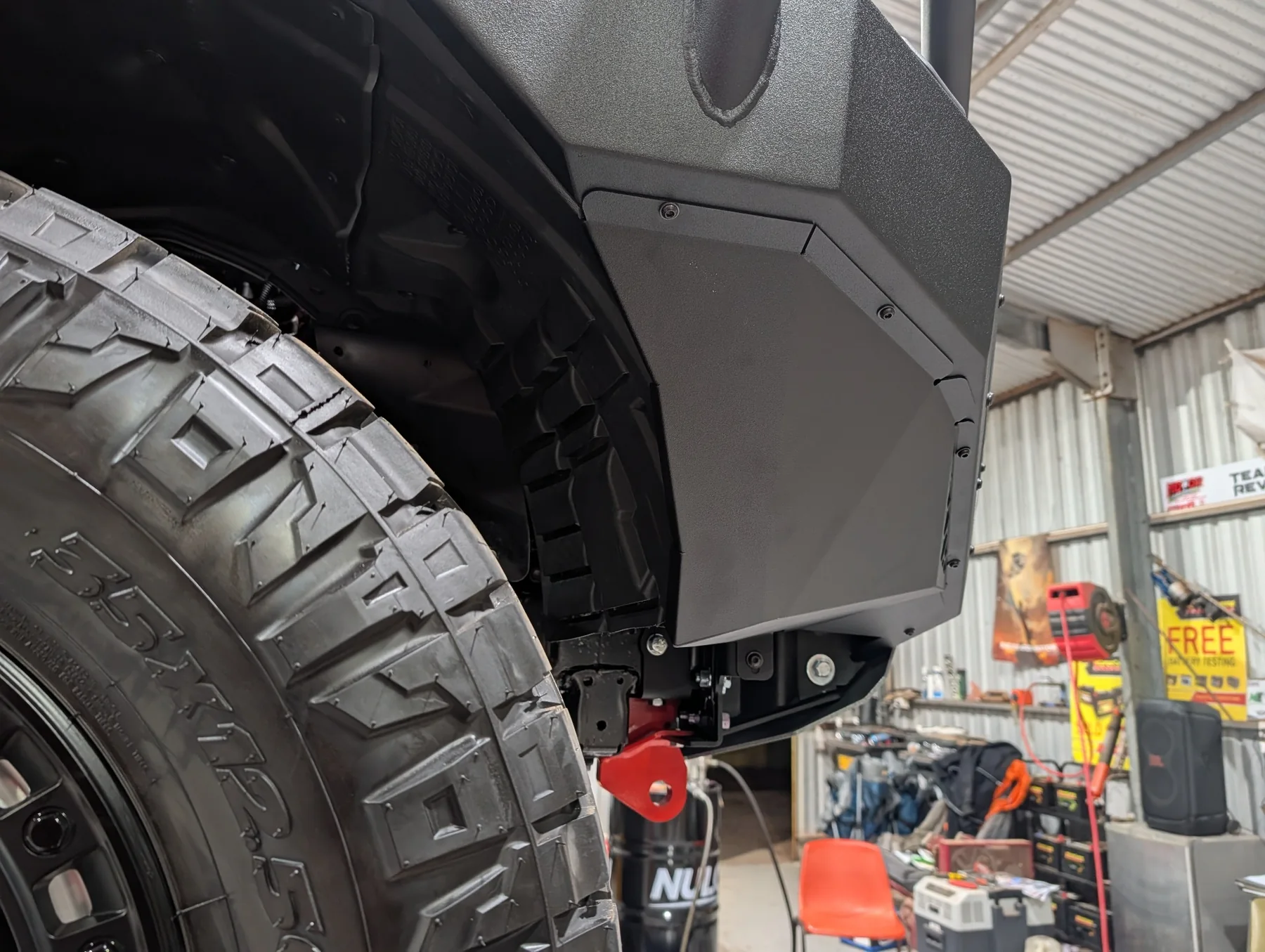 300 Series bullbar fitment